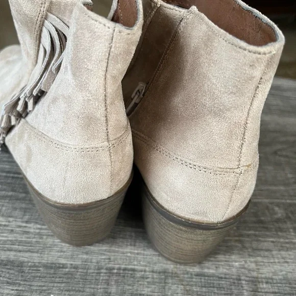 Tan Fringe Suede Ankle Boots Women's Size 11 Boots Western Country Booties Heel - Picture 4 of 8